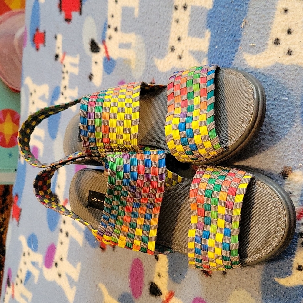 Steve madden block heel multi colored sandles